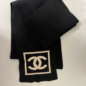 Authentic Chanel Vintage Scarf